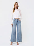 Mid Rise Seam Detail W Front Slit Hem Wide Jeans